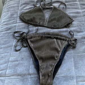 PRETTYLITTLETHING Black Metallic Triangle Bikini SET